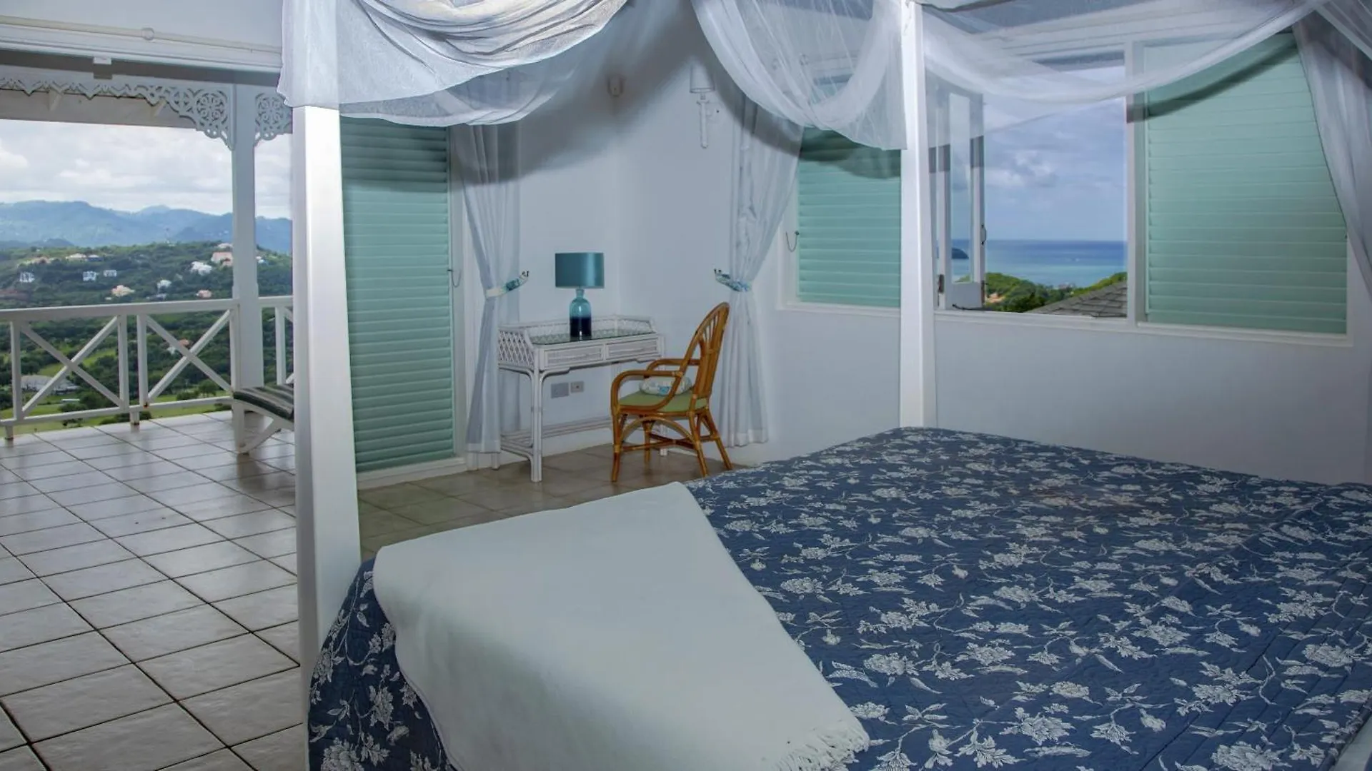Zephyr Hill - 2 Bedroom Villa With Awe Inspiring Views Villa Cap Estate