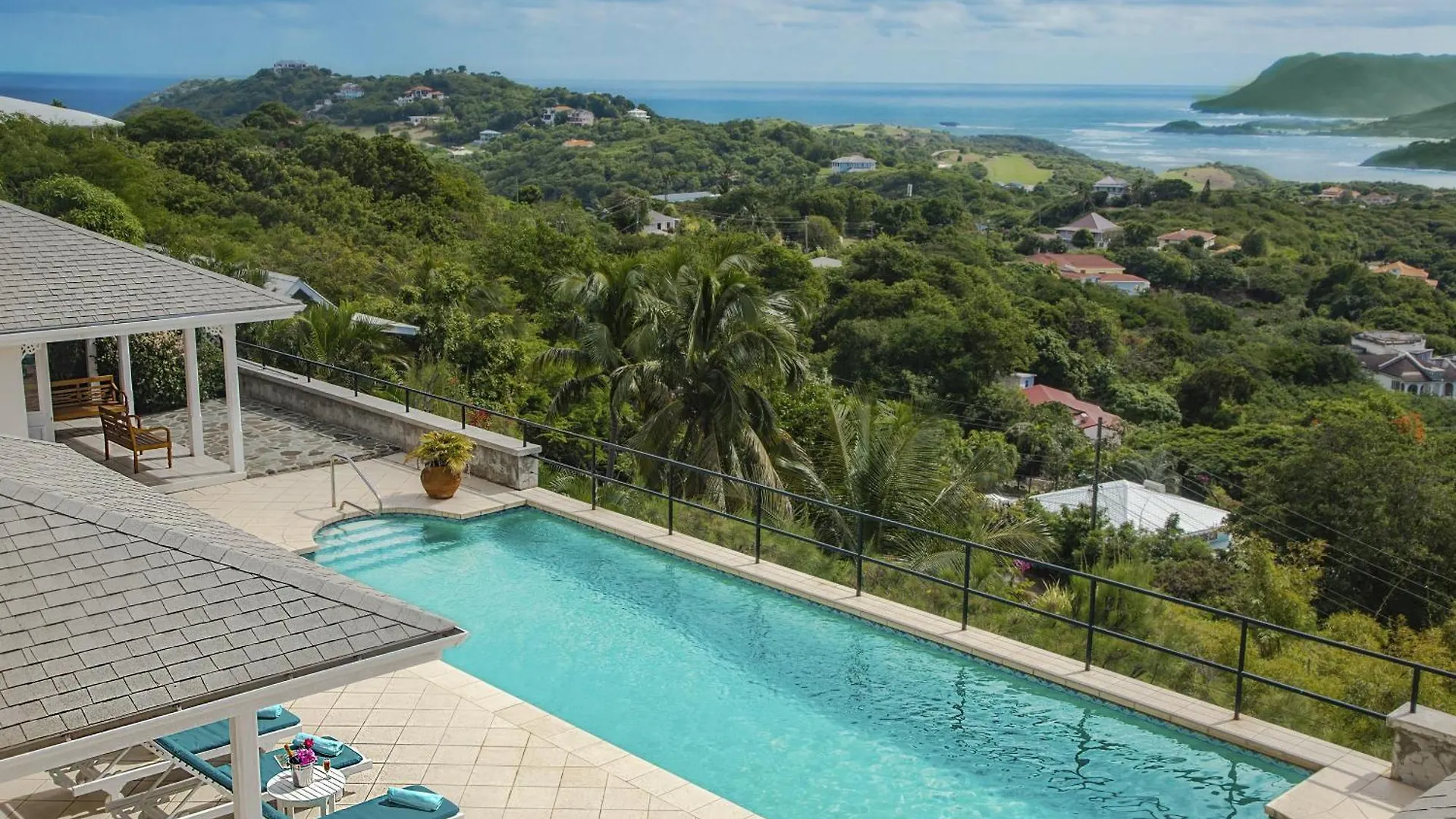 Zephyr Hill - 2 Bedroom Villa With Awe Inspiring Views Villa Cap Estate