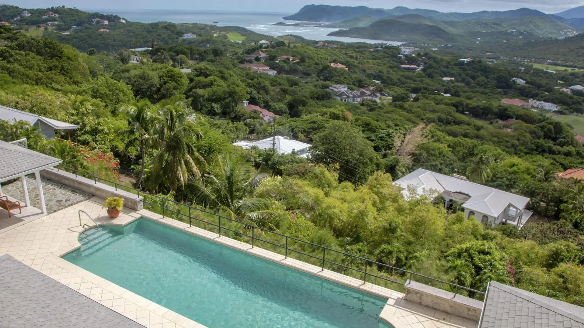 Zephyr Hill - 2 Bedroom Villa With Awe Inspiring Views Villa Cap Estate