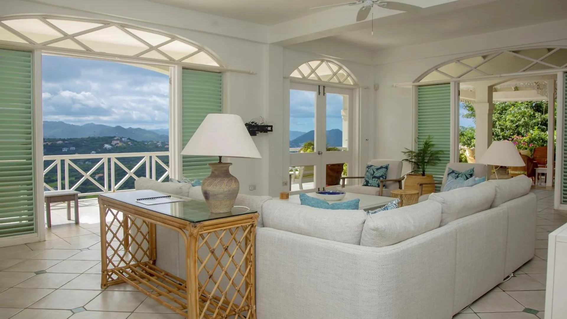 Zephyr Hill - 2 Bedroom Villa With Awe Inspiring Views Villa Cap Estate