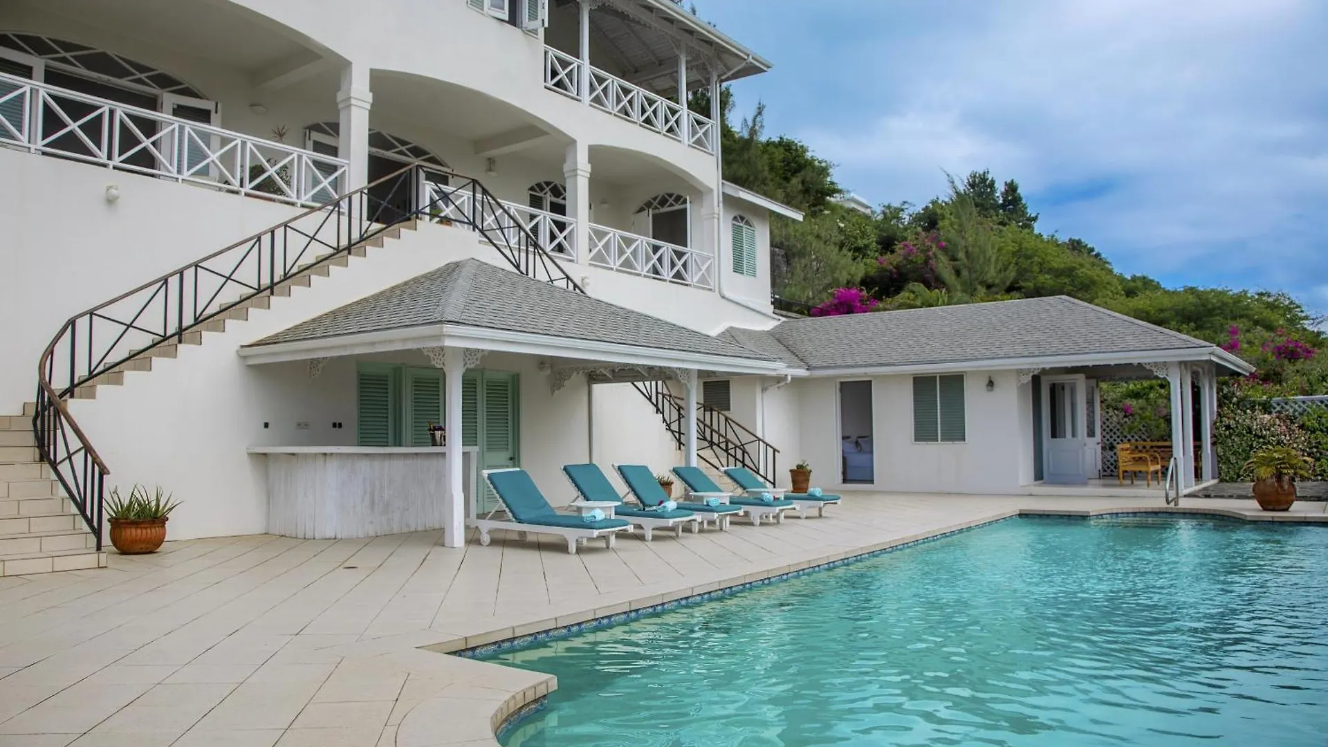 Zephyr Hill - 2 Bedroom Villa With Awe Inspiring Views Villa Cap Estate